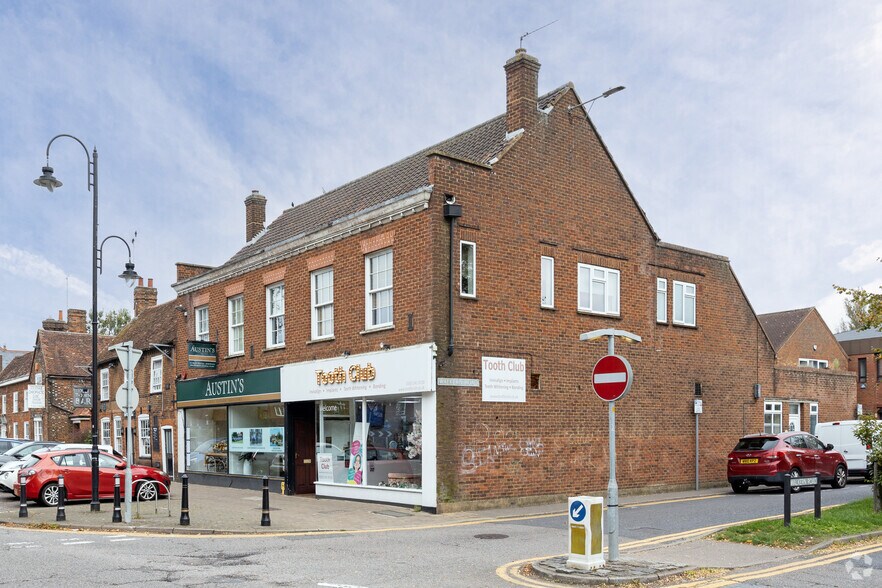 21-23 High St, Stevenage à louer - Photo principale – Image 1 sur 3