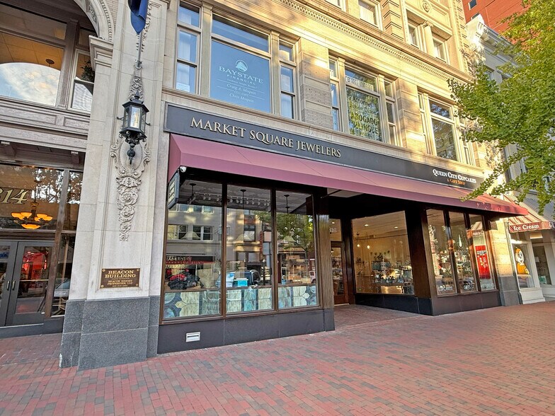 806-814 Elm St, Manchester, NH à louer - Photo de l’immeuble – Image 2 sur 8