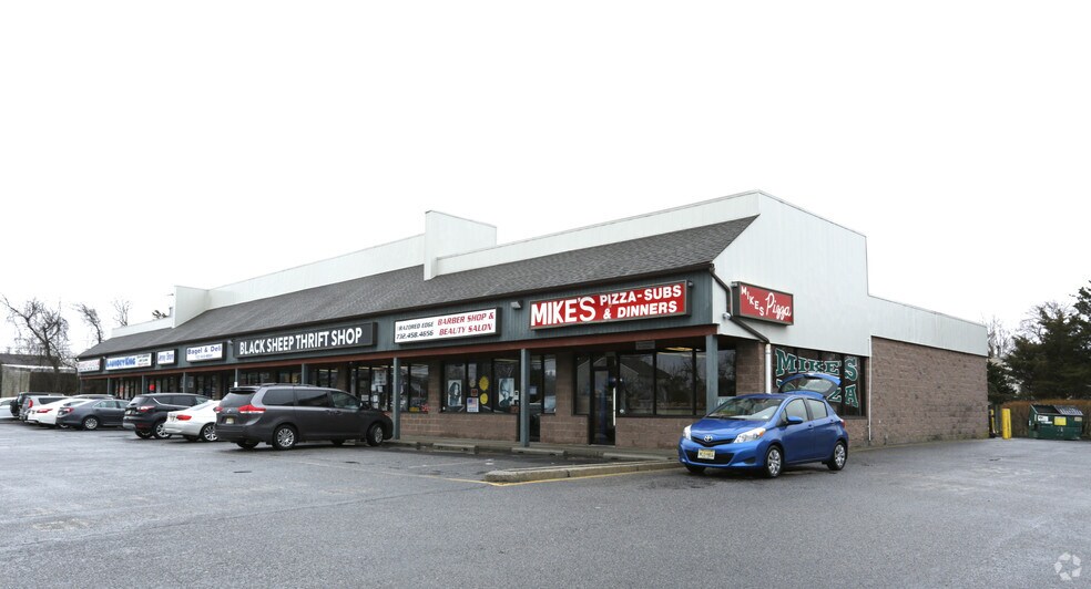 325 Drum Point Rd, Brick, NJ à louer - Photo de l’immeuble – Image 1 sur 2