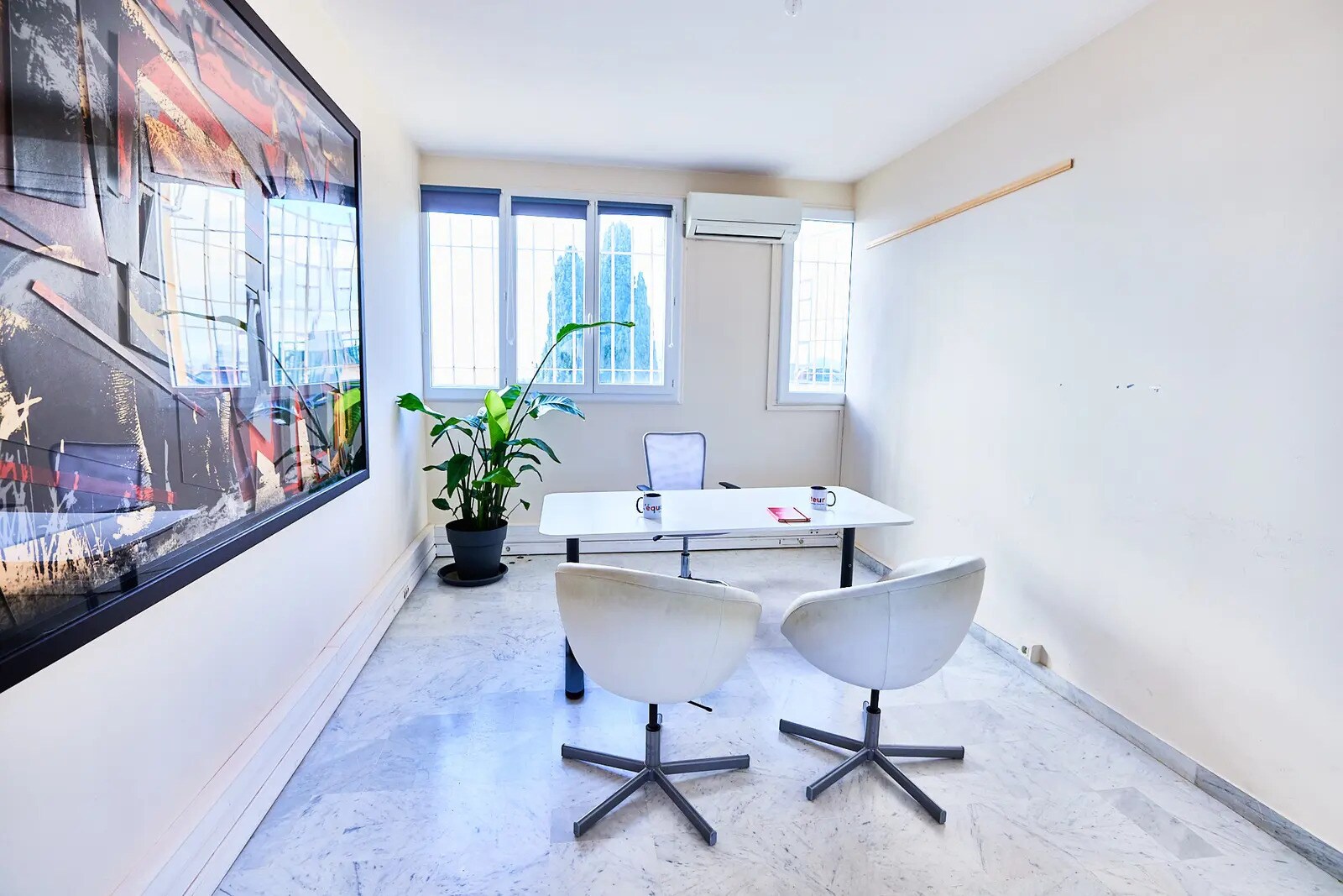 Bureau dans Marseille à louer Photo de l’immeuble– Image 1 sur 5