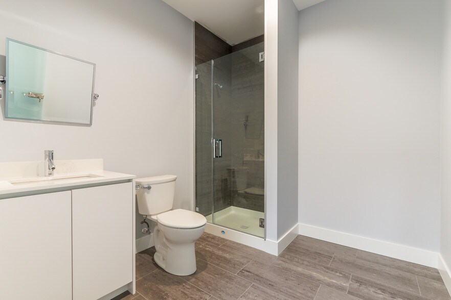 580 Nicola Ave, Port Coquitlam, BC à louer - Photo intérieure – Image 2 sur 19