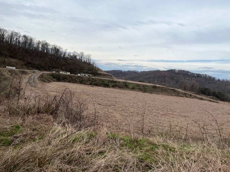 124 Surface Dr, Charleston, WV à vendre - Aérien – Image 3 sur 4