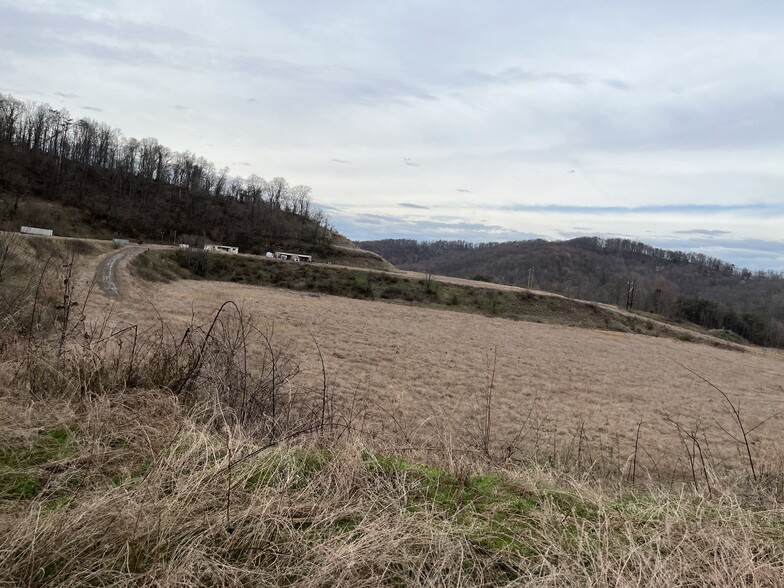 124 Surface Dr, Charleston, WV à vendre - Aérien – Image 3 sur 4