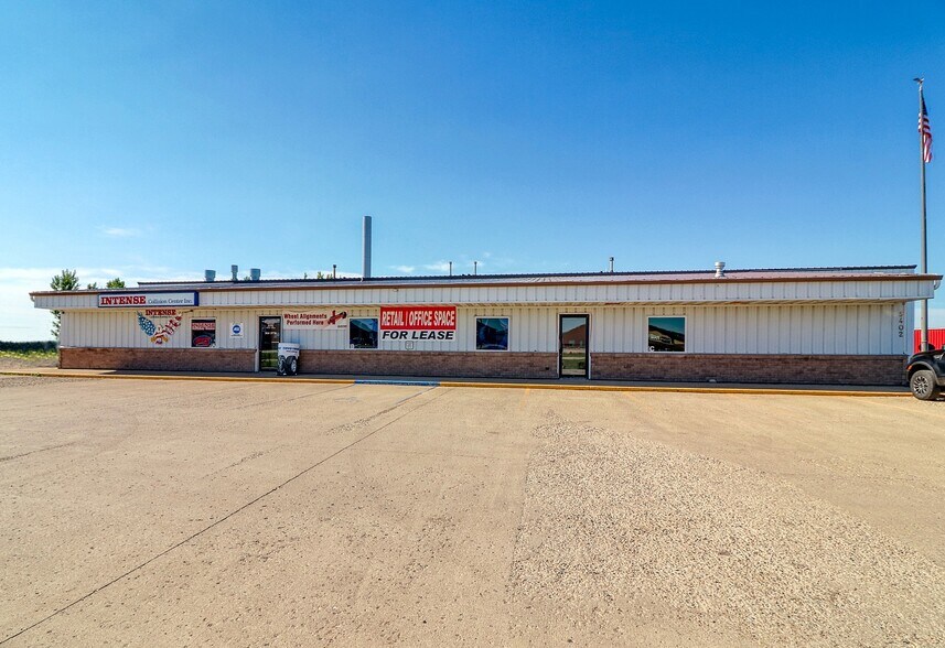 5402 53rd Ave S, Fargo, ND à louer - Photo de l’immeuble – Image 2 sur 34
