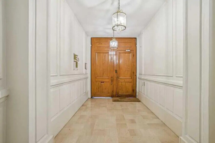 53 Rue La Fayette, Paris à vendre - Hall d’entrée – Image 3 sur 3