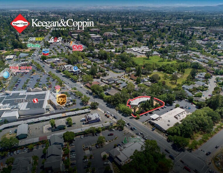 2421 Mendocino Ave, Santa Rosa, CA à vendre - Aérien – Image 2 sur 17