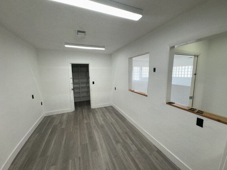 795 S Federal Hwy, Hollywood, FL à louer - Photo de l’immeuble – Image 3 sur 16