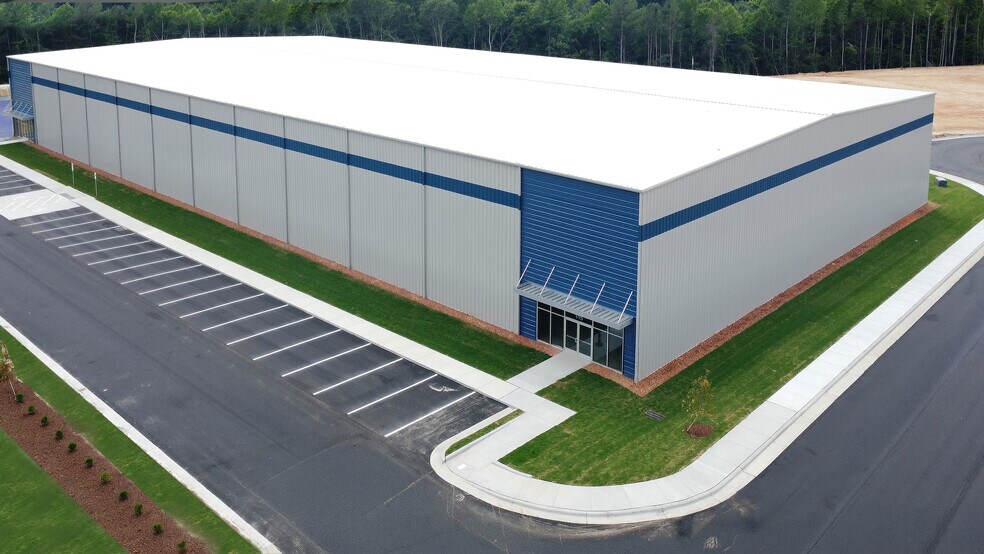 1 Rocky Mount Industrial Village, Rocky Mount, NC à louer - Photo de l’immeuble – Image 1 sur 5
