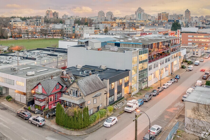 116 W 6th Ave, Vancouver, BC à louer - Photo de l’immeuble – Image 2 sur 5