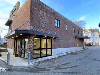 Plus de détails pour 573 Main St, Woburn, MA - Bureau à vendre