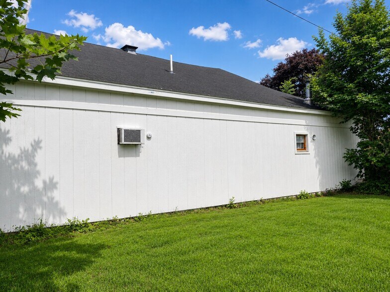 2 Matteson St, Greene, NY à vendre - Photo de l’immeuble – Image 3 sur 11