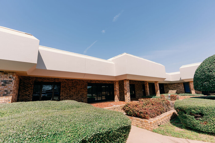 4722 Taft Blvd, Wichita Falls, TX à louer - Photo de l’immeuble – Image 1 sur 28