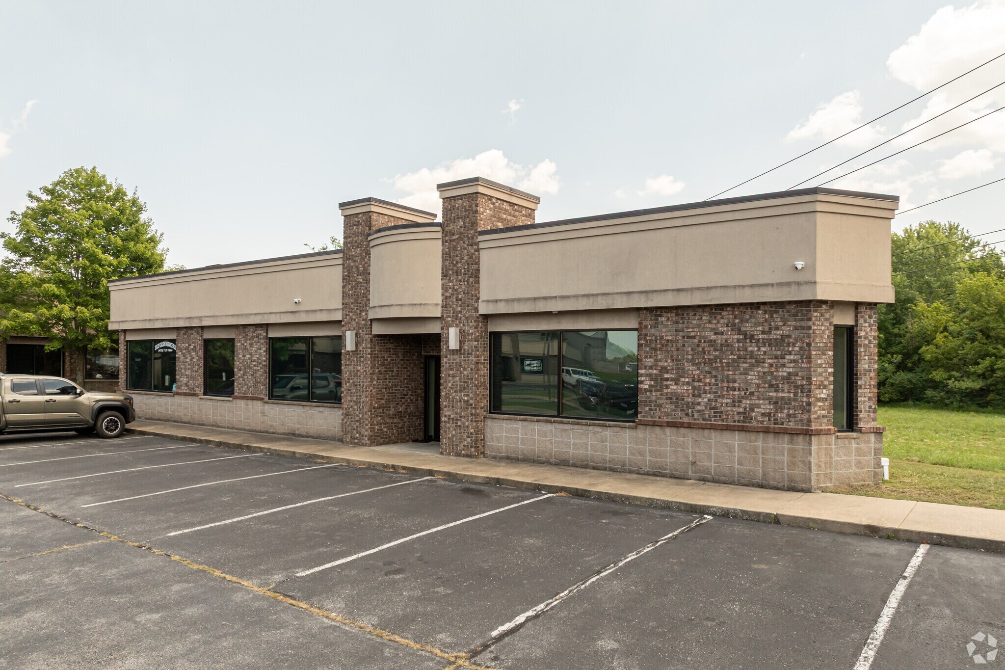 1700 Industrial Drive, Rogers, AR à louer Photo principale– Image 1 sur 30