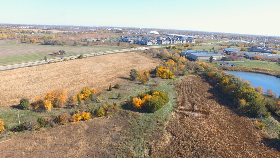 295 Kendall Point, Oswego, IL à vendre - Aérien – Image 3 sur 6