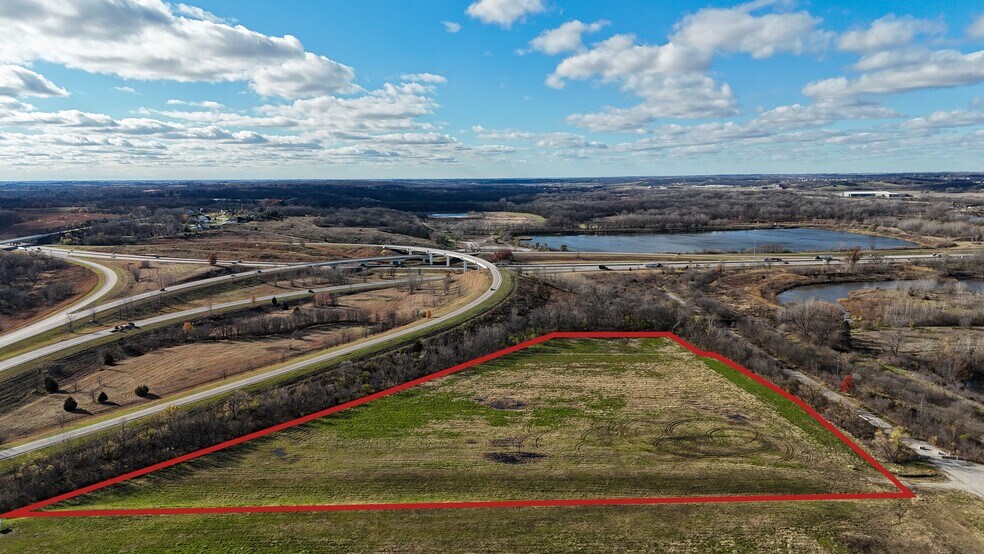 4650 SE Army Post Rd, West Des Moines, IA à vendre - Photo de l’immeuble – Image 2 sur 3
