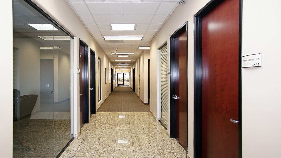 9017 S Pecos Rd, Henderson, NV à louer - Photo intérieure – Image 3 sur 9