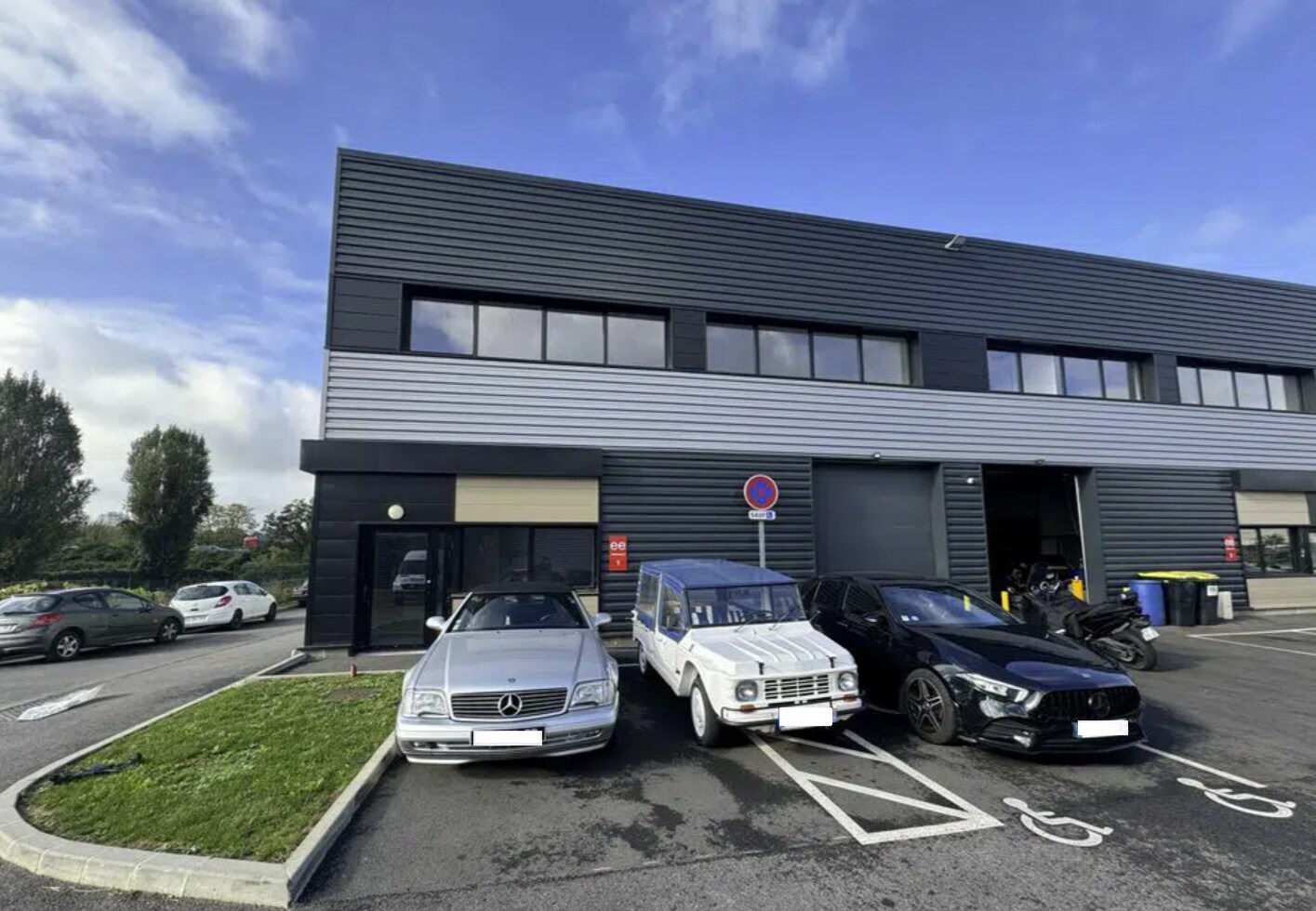 Local d’activités dans Aulnay-sous-Bois à louer Photo de l’immeuble– Image 1 sur 2