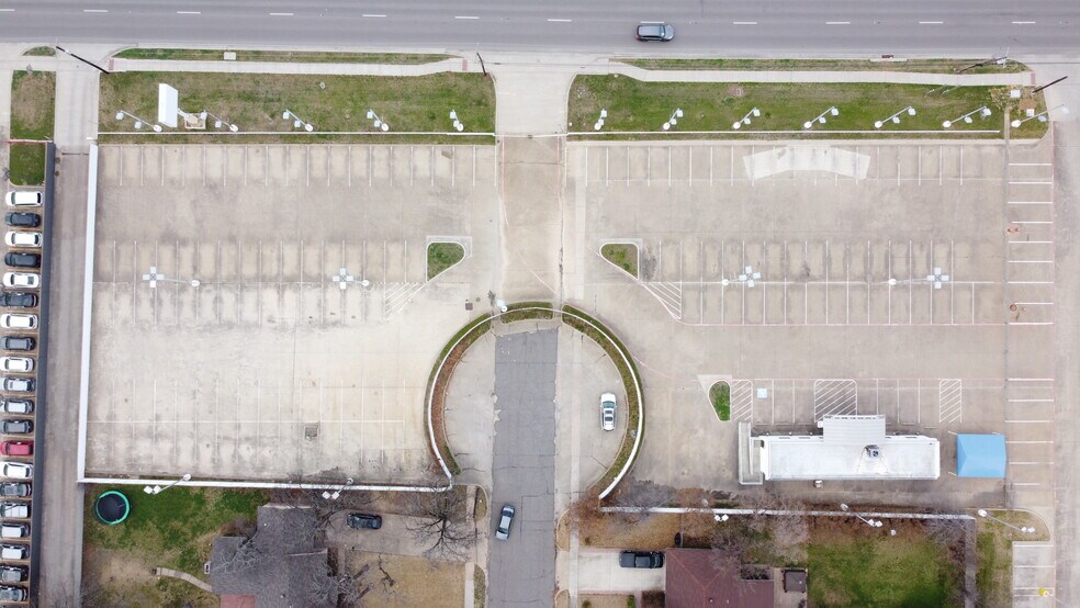 1700 E Airport Fwy, Irving, TX à vendre - Photo de l’immeuble – Image 2 sur 8