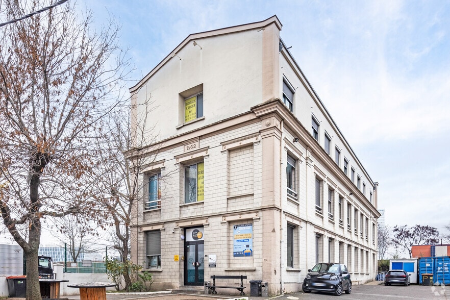 72-90 Boulevard Anatole France, Saint-Denis à louer - Photo principale – Image 1 sur 2