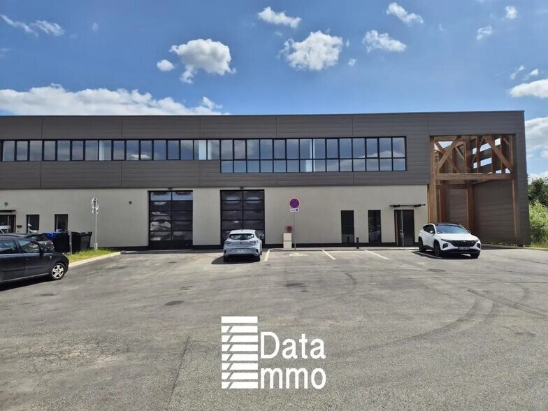 Industriel/Logistique dans Collégien à louer - Photo de l’immeuble – Image 1 sur 9