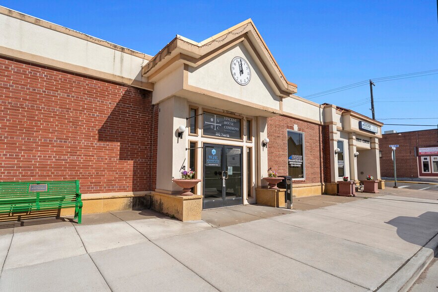 102 N Washington St, Saint Croix Falls, WI à vendre - Photo de l’immeuble – Image 3 sur 30