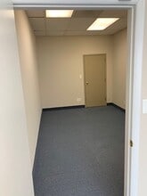 6552-6566 Backlick Rd, Springfield, VA à louer Photo intérieure– Image 2 sur 5