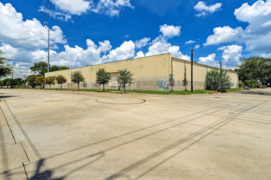 1512 Gano St, Houston, TX à louer - Photo de l’immeuble – Image 3 sur 3