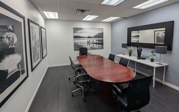 120 Eglinton Ave E, Toronto, ON à louer Autre– Image 2 sur 6