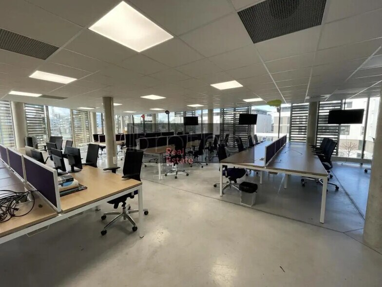 Bureau dans Mérignac à louer - Photo de l’immeuble – Image 2 sur 6