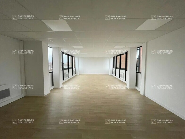 141 Boulevard De Valmy, Villeneuve-d'Ascq à louer - Photo de l’immeuble – Image 3 sur 6