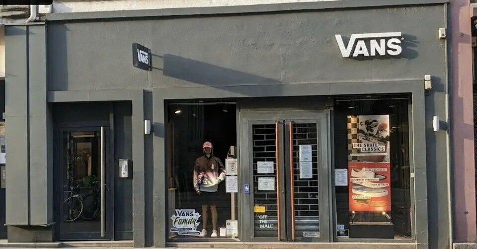 Local commercial dans Strasbourg à louer - Photo de l’immeuble – Image 1 sur 3