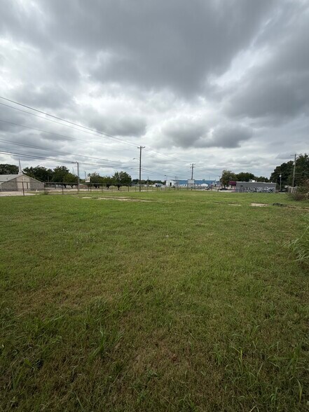 1931 N Lewis Ave, Tulsa, OK à vendre - Photo principale – Image 1 sur 4