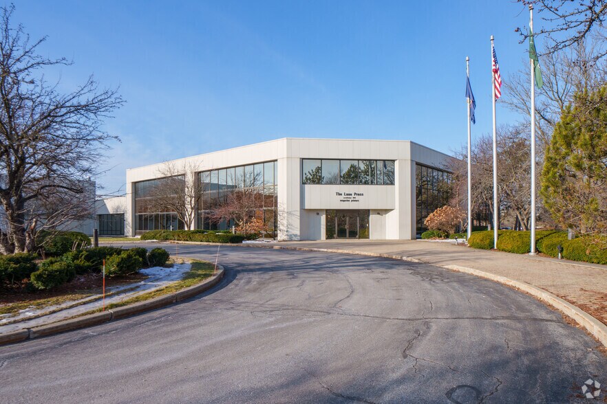 87 Meadowland Dr, South Burlington, VT à vendre - Photo principale – Image 1 sur 4