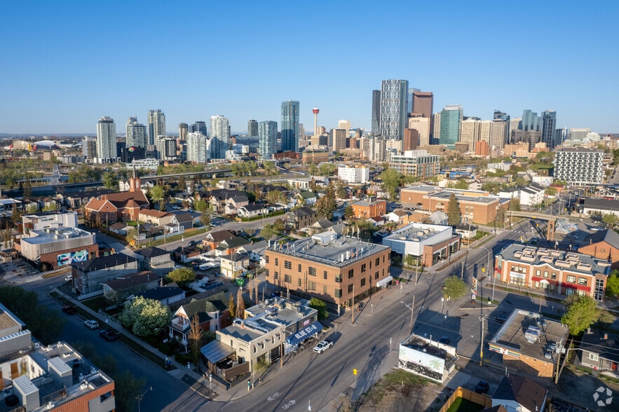 809-811 1st Ave NE, Calgary, AB à louer - Aérien – Image 2 sur 2