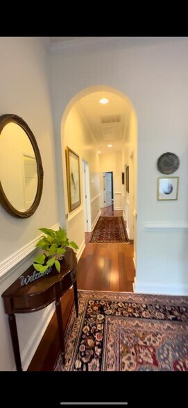 1815 Lockeway Dr, Alpharetta, GA à louer - Photo de l’immeuble – Image 3 sur 9