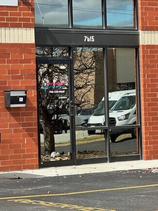 Plus de détails pour 7615 W 100th Pl, Bridgeview, IL - Local d'activités à louer