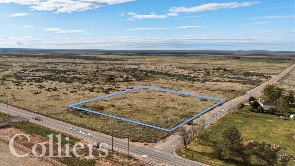S Curtis Rd, Kuna, ID à vendre - Photo principale – Image 1 sur 6