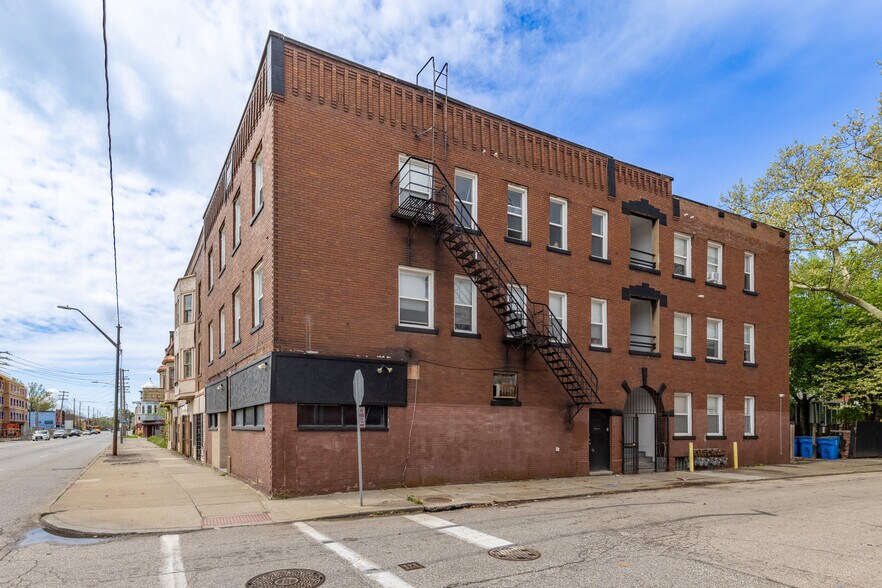 11239 Superior Ave, Cleveland, OH à vendre - Photo de l’immeuble – Image 2 sur 60