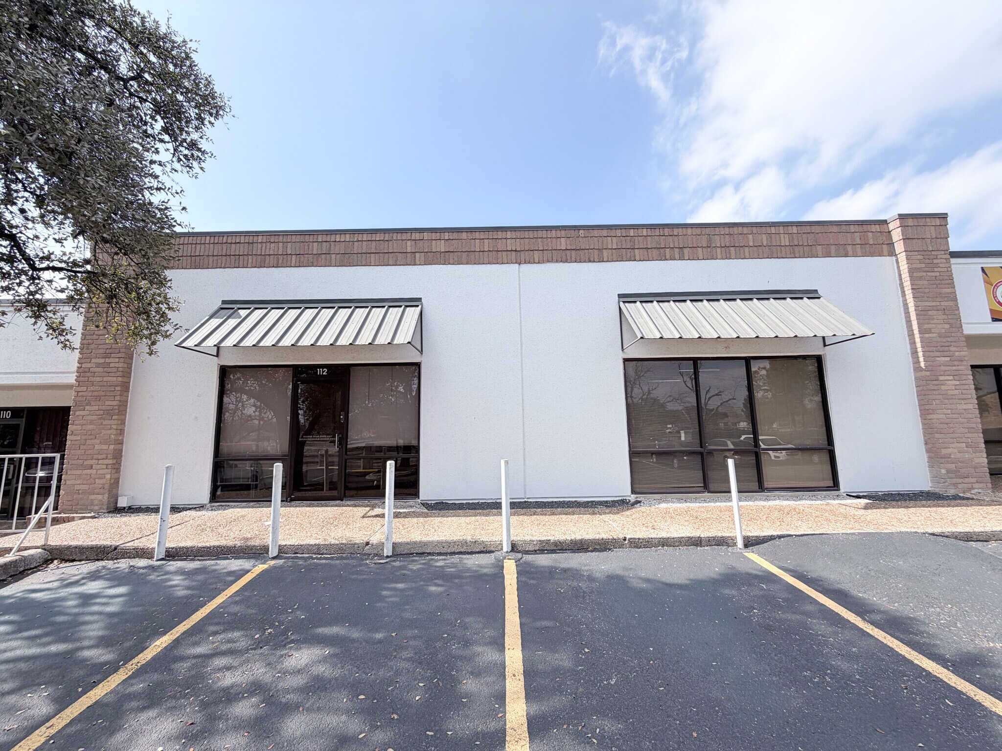 2411 NE Loop 410, San Antonio, TX à louer Photo intérieure– Image 1 sur 3