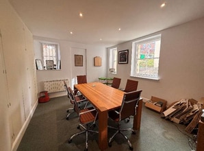 4 The Crescent, Plymouth à louer Photo intérieure– Image 2 sur 2