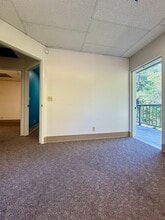 117 New Mohawk Rd, Nevada City, CA à vendre Photo intérieure– Image 2 sur 40