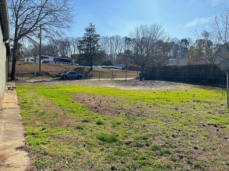 190 Epps Bridge Ln, Athens, GA à louer - Photo de l’immeuble – Image 2 sur 20