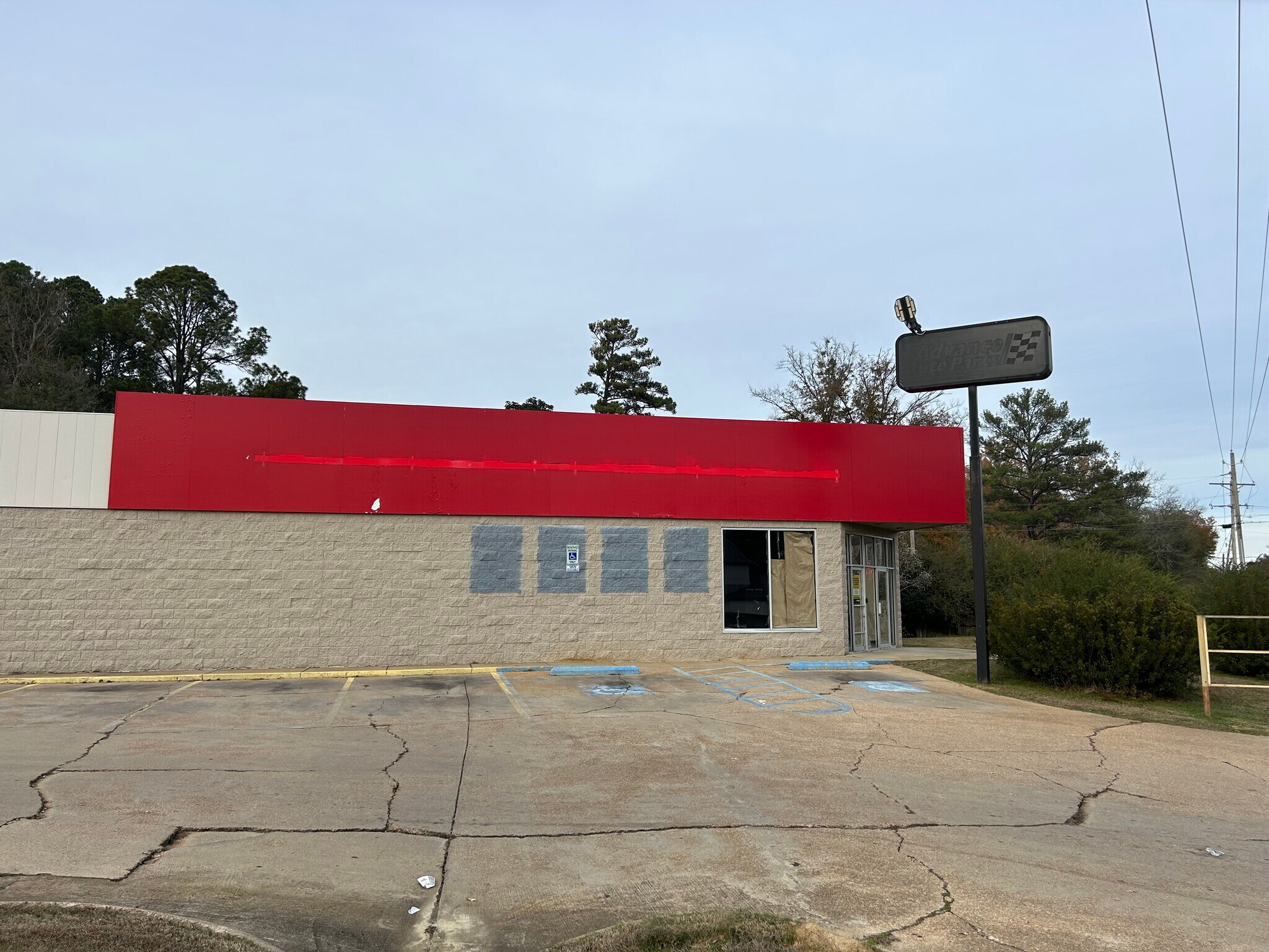 2020 Raymond Rd, Jackson, MS à vendre Photo principale– Image 1 sur 8