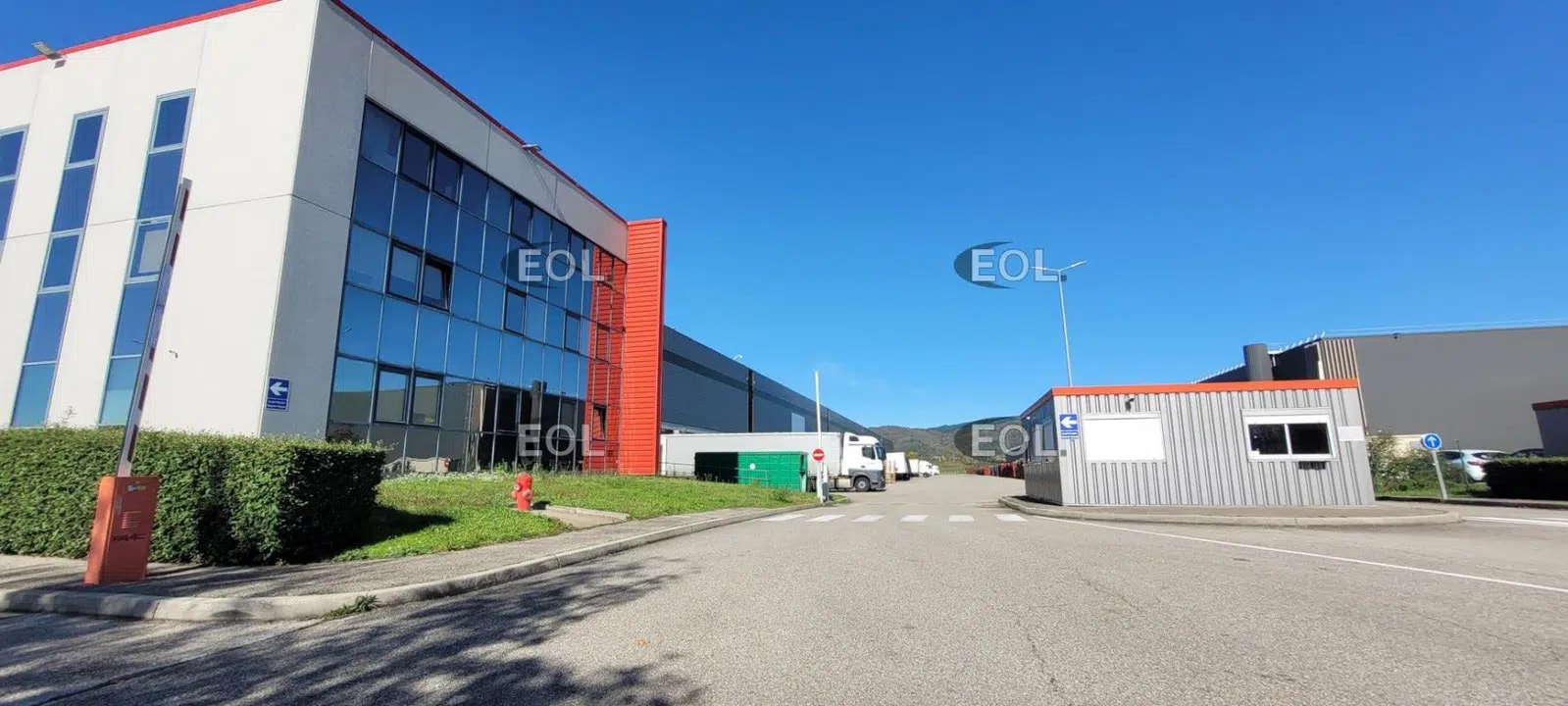 Industriel/Logistique dans Rives à louer Photo de l’immeuble– Image 1 sur 10