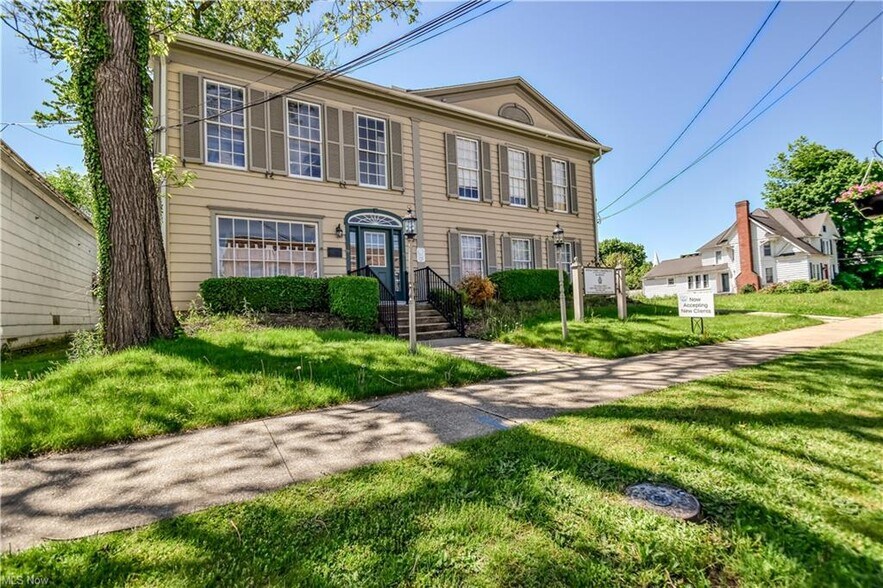 13-15 Main St, Madison, OH à vendre - Photo principale – Image 1 sur 27