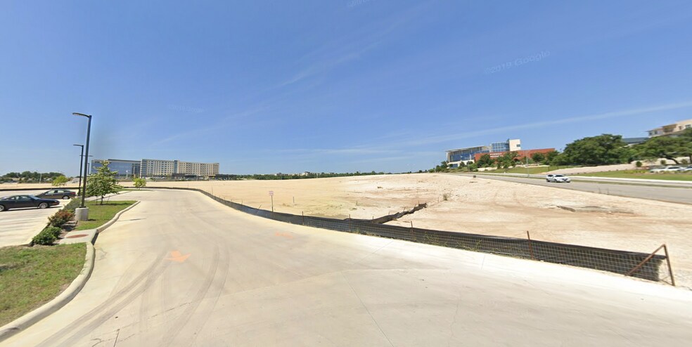 15639 W Interstate 10 Parkway, San Antonio, TX à louer - Photo de l’immeuble – Image 3 sur 3