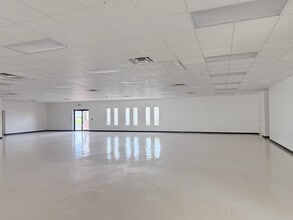 909 Business Park Dr, Mission, TX à louer Photo intérieure– Image 1 sur 5