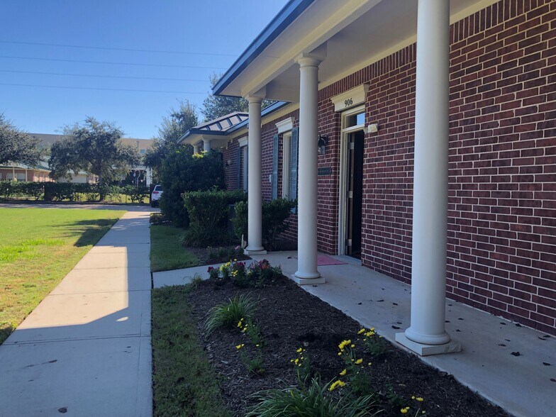 4501 Cartwright Rd, Missouri City, TX à louer - Photo de l’immeuble – Image 2 sur 12