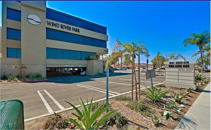 18141 Beach Blvd, Huntington Beach, CA à louer - Photo de l’immeuble – Image 2 sur 10