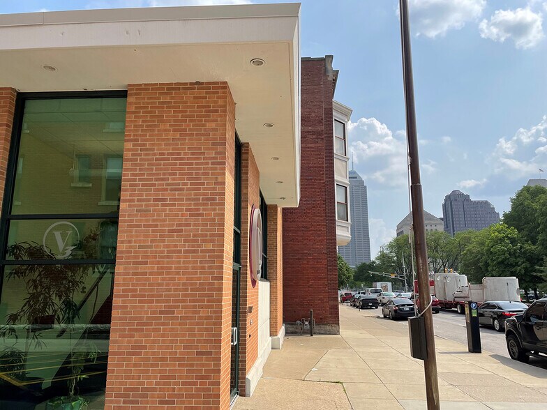 619 N Pennsylvania St, Indianapolis, IN à vendre - Photo de l’immeuble – Image 2 sur 3
